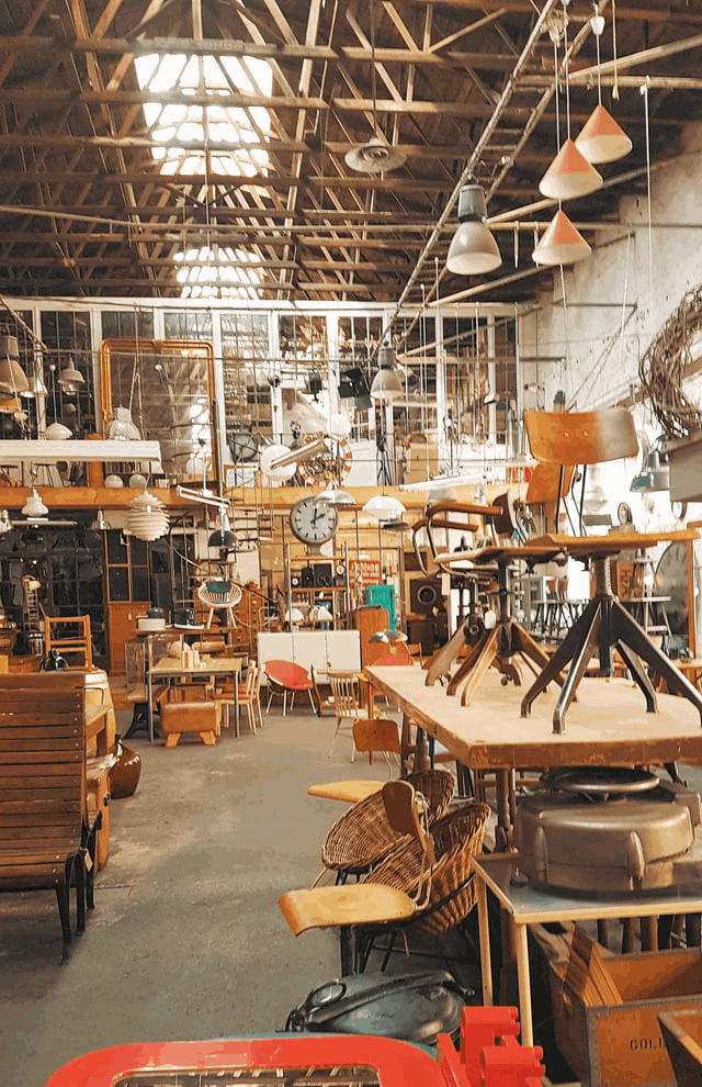 Sklad designového nábytku a interiérových dekorací: foto